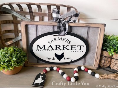 Unfinished kit measures 11.5” x7”
And includes wooden MDF
•oval
•black vinyl

