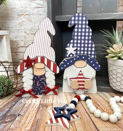 Unfinished kit comes unfinished And includes wooden MDF
•dress 
•2 hats 
•2 brims
•3 stars 
•10 Velcro’s 
