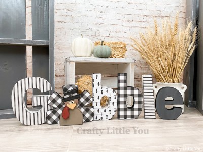 Unfinished kit measures apx. 6" tall. 
Kit includes wooden letters and turkey.
