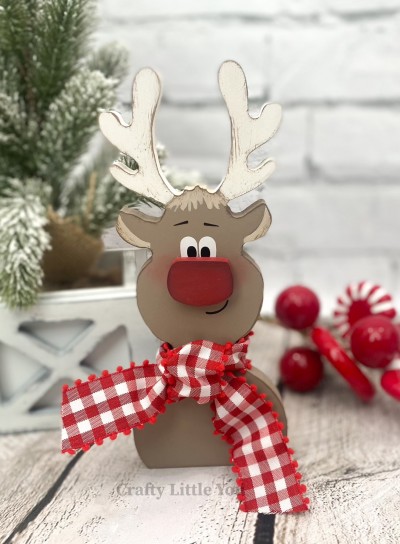 Unfinished kit measures apx. 9" each and includes wooden MDF: 
* Reindeer main piece
* Nose overlay
* Eyes, eyebrows, and mouth vinyl