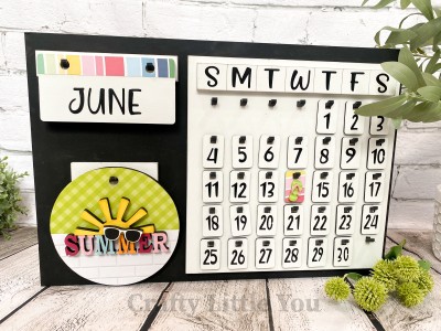 Unfinished kit measures apx. 5" and includes wooden MDF:
* 1 hanging circle
* 1 set of "Summer" letters with attached sunshine
* 1 pair of sunglasses overlay
* 1 hanging tag with flip flop overlay