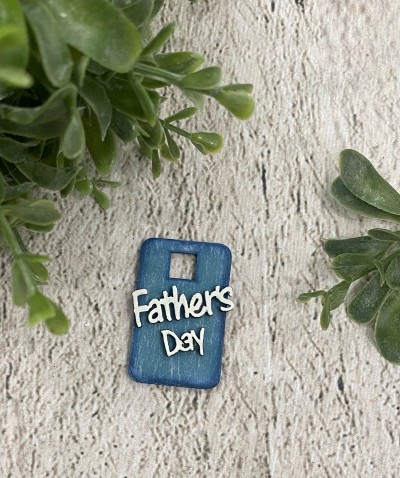 Unfinished kit measures apx. 1"x1.6" and includes wooden MDF:
* 1 hanging tag for calendar
* 1 set of "Father's Day" wood overlay letters