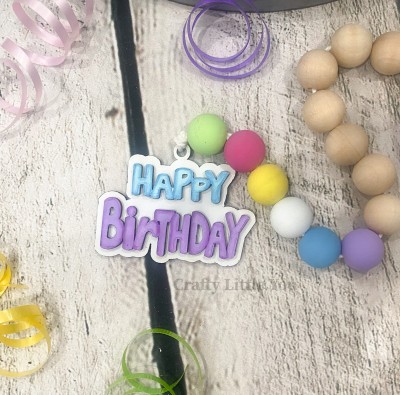 Unfinished kit measures apx. 3" and includes wooden MDF: * 1 tag back piece * 1 set of "HAPPY BIRTHDAY" wood overlay letters