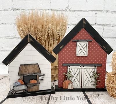 Unfinished kit measures apx. 8"x6.25" and includes wooden MDF:
*2 house overlays
*1 farmer's market stand with attached sign and pumpkin
*1 wheelbarrow with two attached pumpkins
*1 wheelbarrow wooden overlay
*1 small barn window
*1 set of connected barn doors
*2 corn husks
*1 large sitting pumpkin
*1 medium sitting pumpkin
*2 pieces Velcro