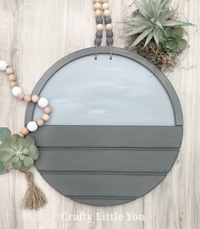 Unfinished kit measures apx. 16"x16" and includes wooden MDF: 
* 2 half circles (glue these together to make back piece) 
* 1 grooved half circle for front panel 
* 1 half circle frame piece
