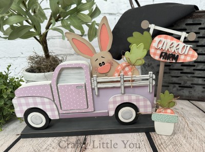 Unfinished kit measures apx. 5" on the bunny and includes wooden MDF:
*1 bunny
*2 inner ears
*1 hand
*1 carrot
*1 nose
*1 carrot sign
*1 carrot word
*1 farm word
*1 carrot in pot
*1 pot overlay
*1 dowel
*Black vinyl 